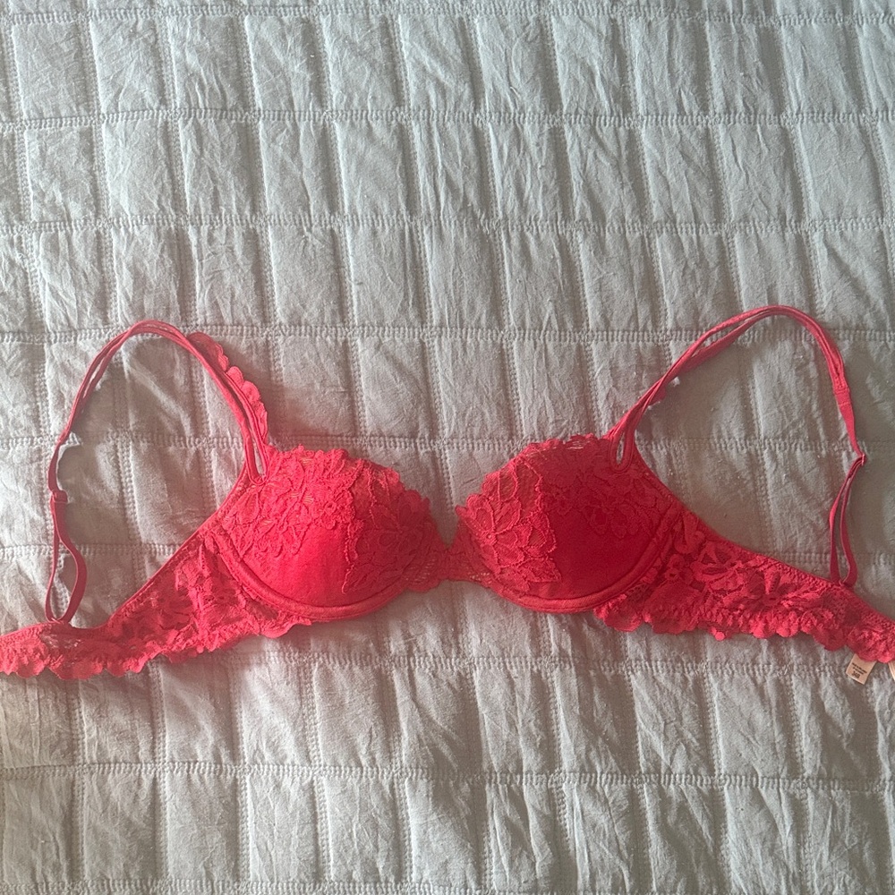 Victoria’s Secret Red Lace Underwire Bra